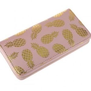Pink wallet with gold pineapples!